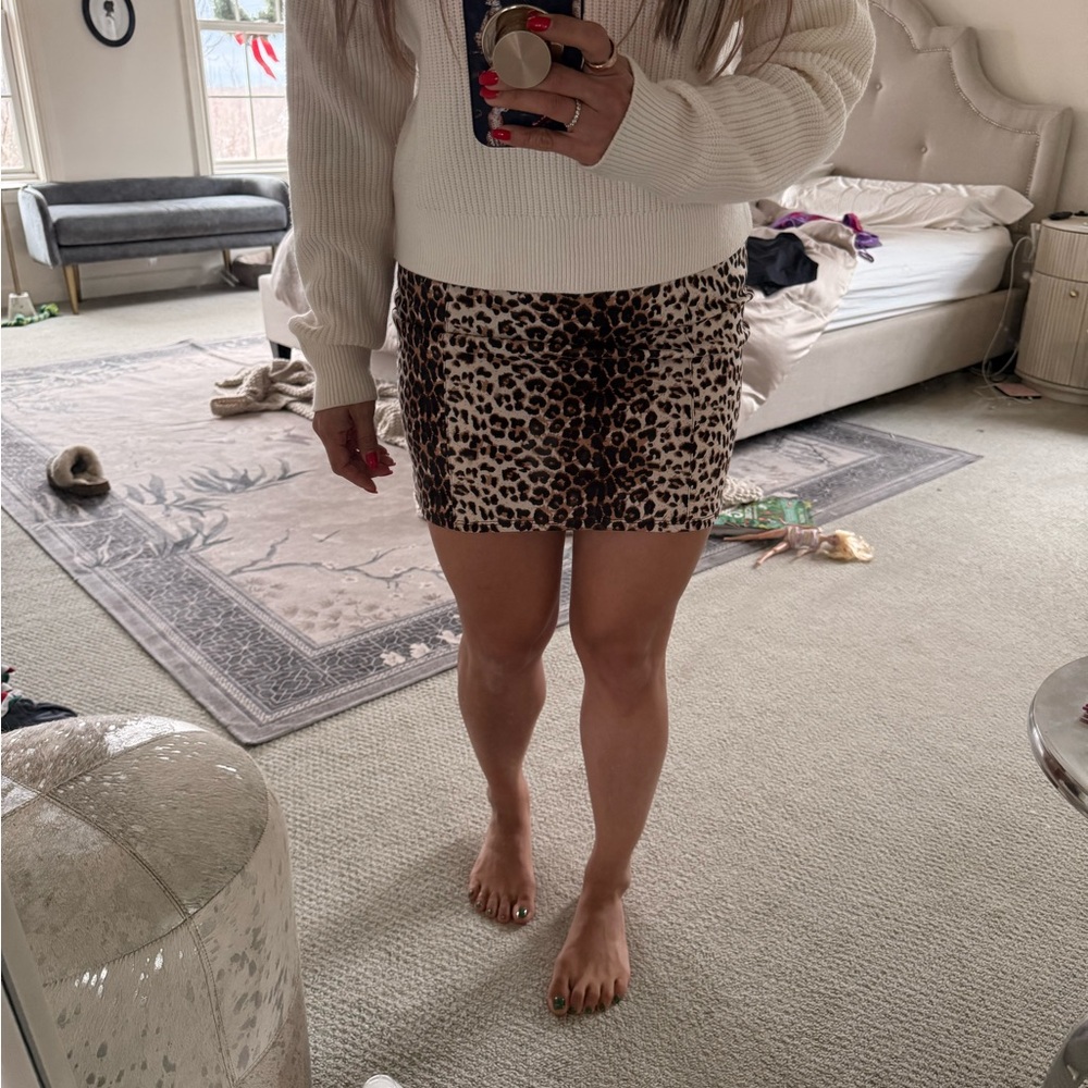 Leopard Print Women's Skirt - Picture 2 of 2